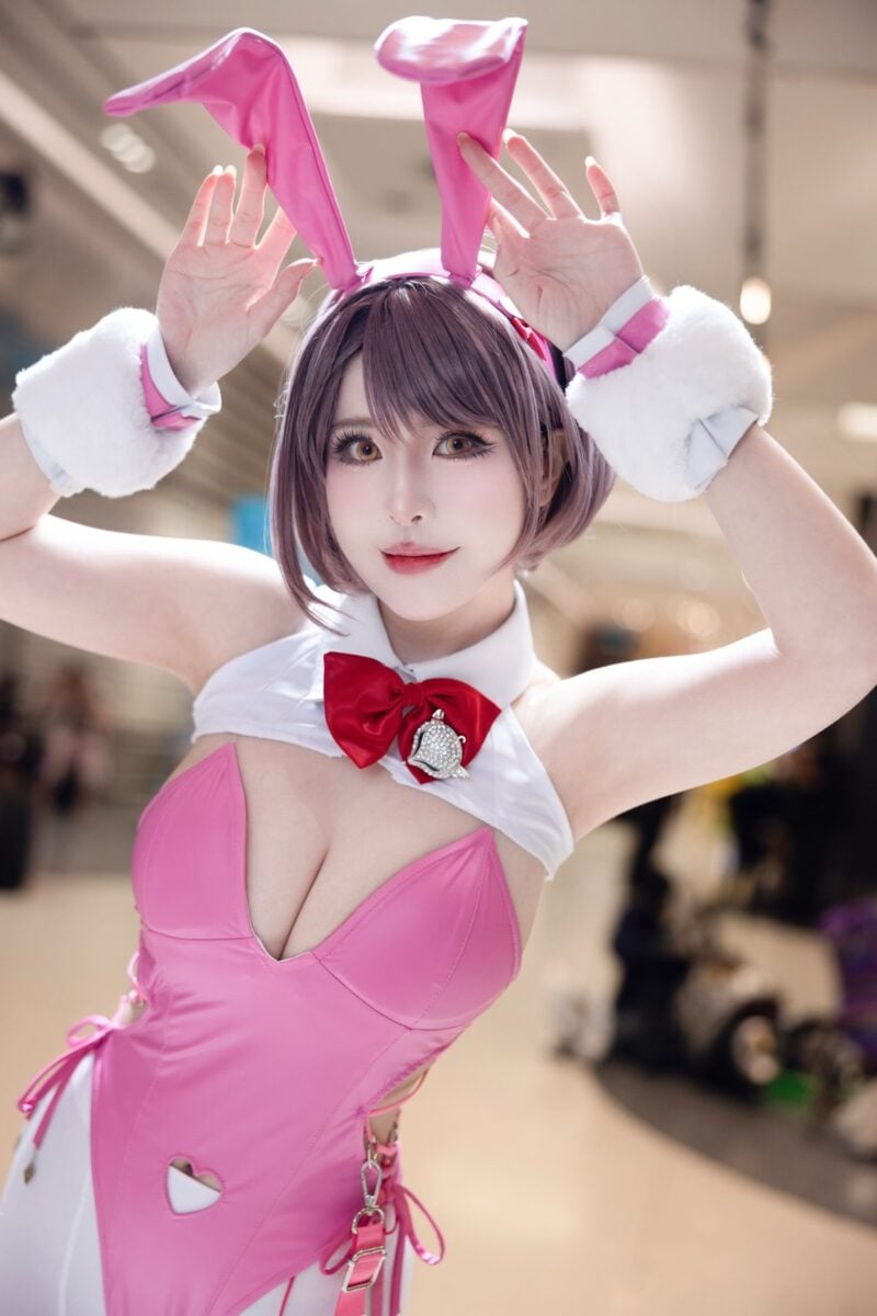 Misaki Cosplayer Milk Blooming Bunny Bunny Gun Girl Cosplays