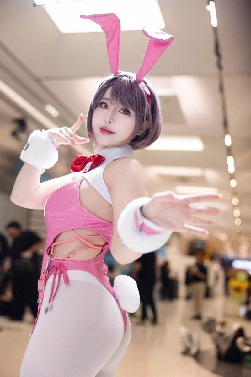 Misaki Cosplayer Milk Blooming Bunny 3