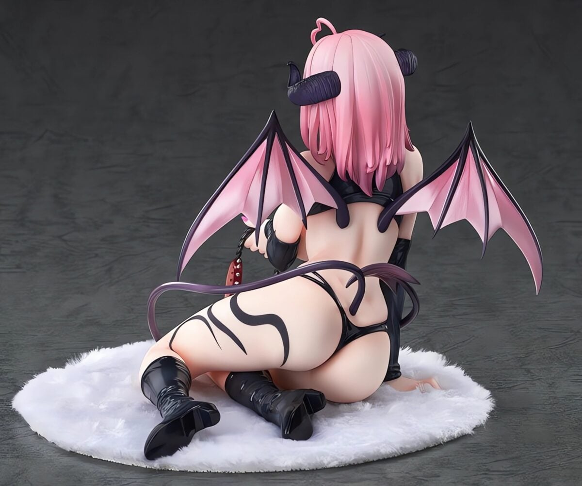 Native Kakao Succubus Alisa 17 Figure Back View